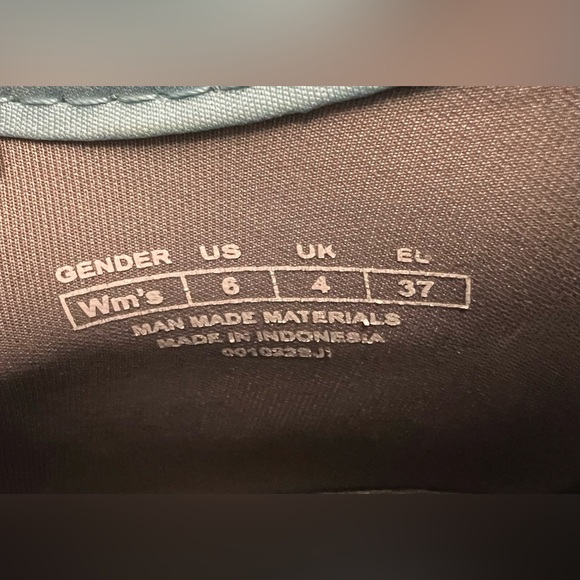 New Xtratuf Women's 6 in Ankle Deck Boot XWAB-201 - Picture 11 of 11